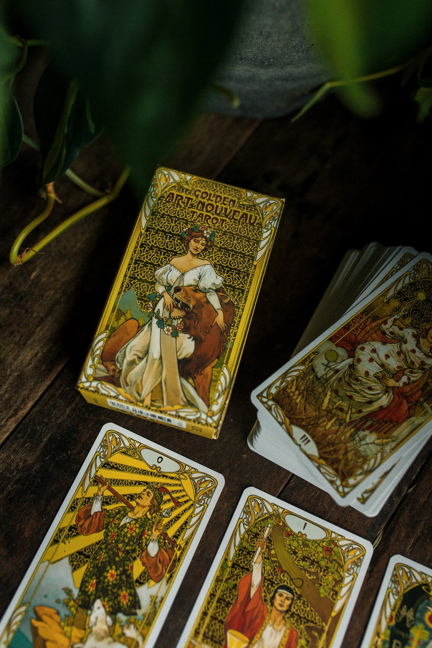 Golden Art Nouveau Tarot