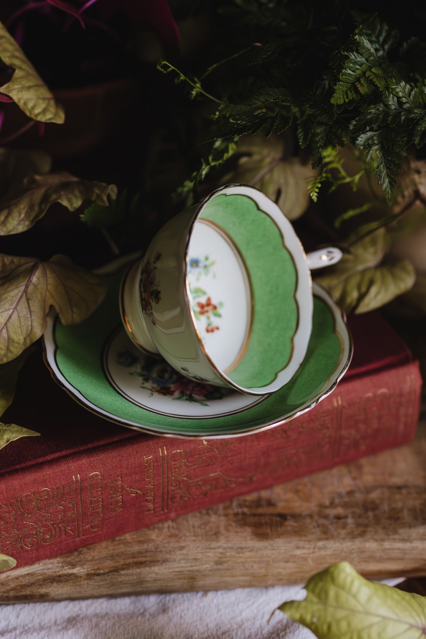 Crown Staffordshire Tea Cup Set - Pre-Loved