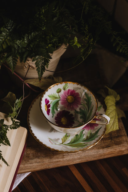 Royal Vale Tea Cup and Saucer - Pre-Loved