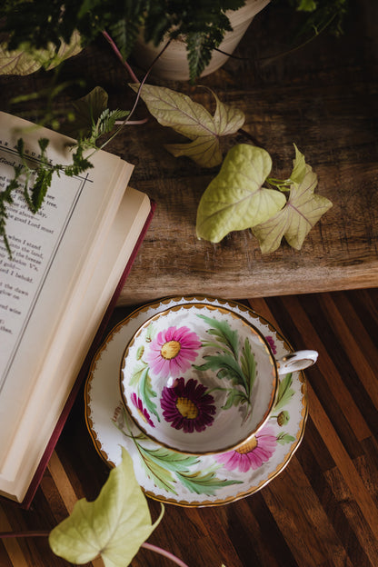 Royal Vale Tea Cup and Saucer - Pre-Loved